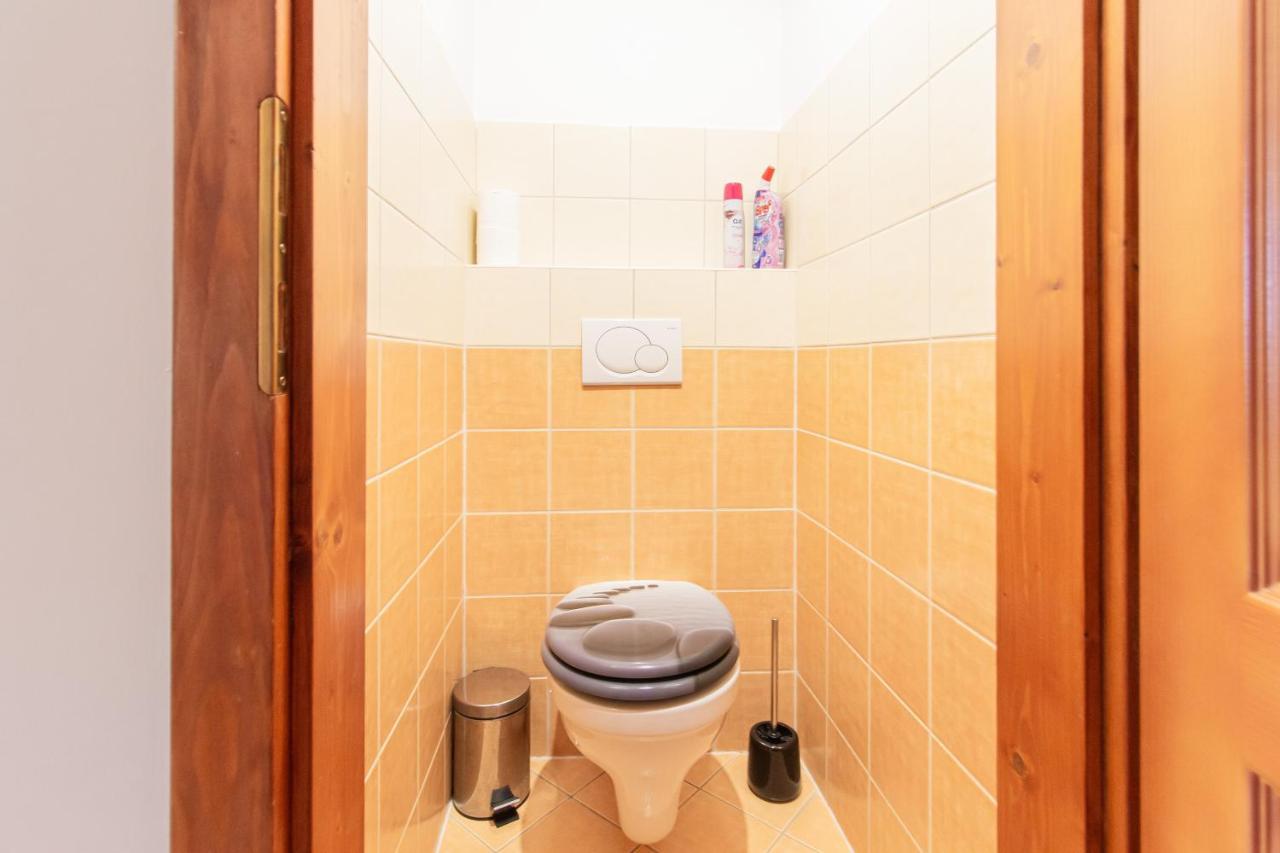 Viky'S Apartment Gyor Ngoại thất bức ảnh