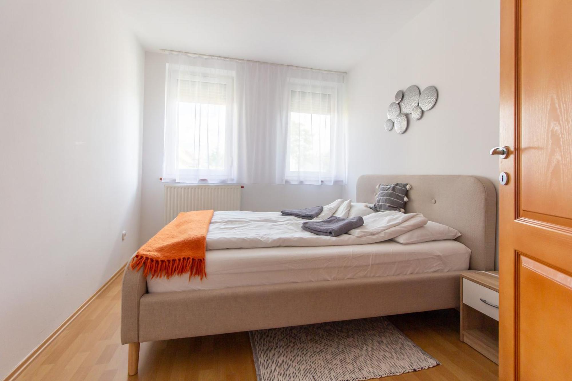 Viky'S Apartment Gyor Ngoại thất bức ảnh